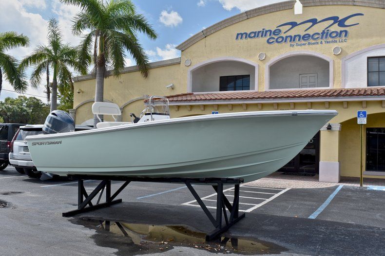 Thumbnail 1 for New 2018 Sportsman 19 Island Reef boat for sale in West Palm Beach, FL