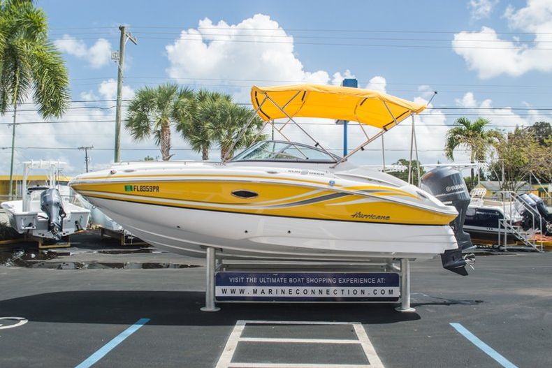 Thumbnail 6 for Used 2013 Hurricane SunDeck SD 2000 OB boat for sale in West Palm Beach, FL