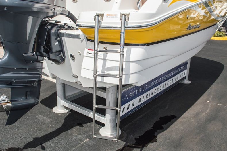 Thumbnail 12 for Used 2013 Hurricane SunDeck SD 2000 OB boat for sale in West Palm Beach, FL