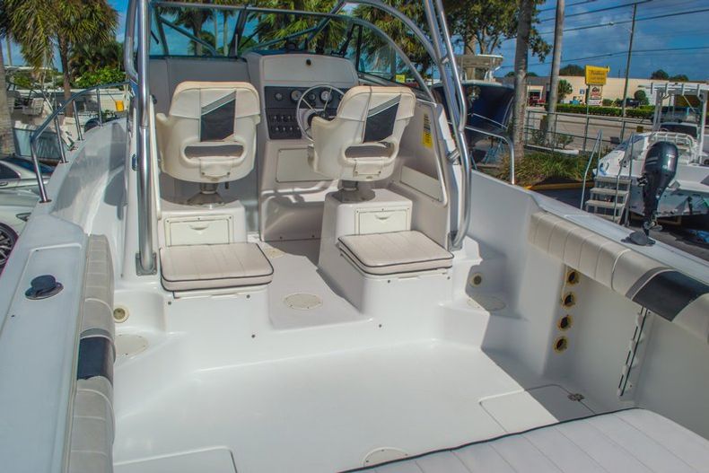 Thumbnail 12 for Used 1999 Pro-Line 251 WAC boat for sale in West Palm Beach, FL
