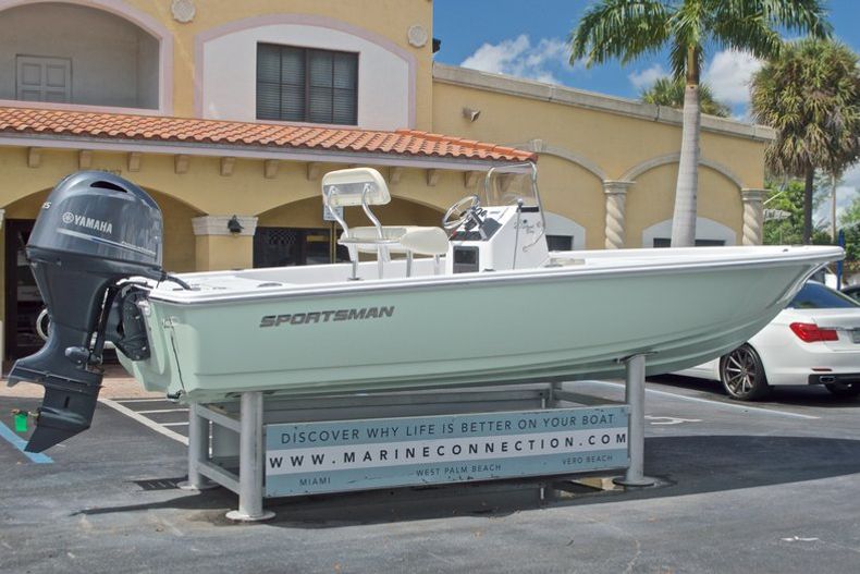 Thumbnail 1 for Used 2005 Aquasport 205 Osprey CC boat for sale in West Palm Beach, FL