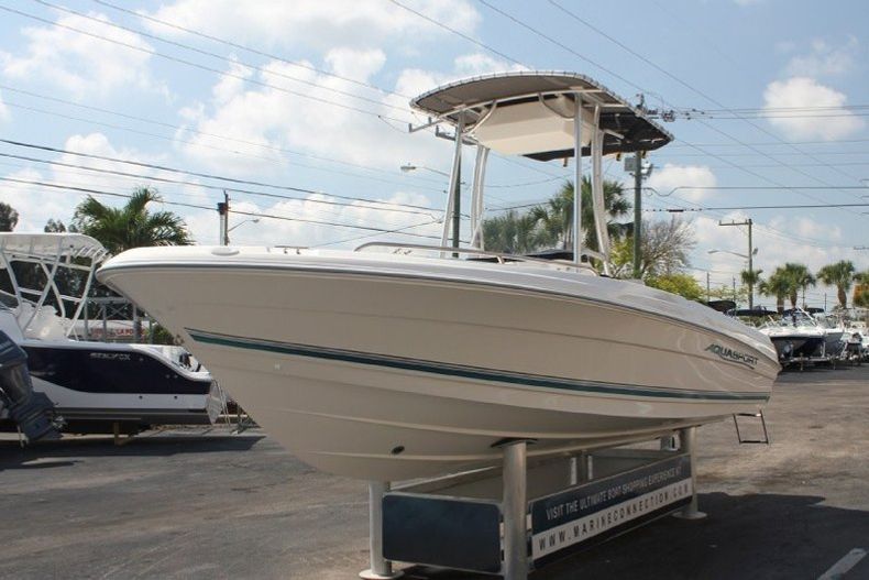 Thumbnail 5 for Used 2005 Aquasport 205 Osprey CC boat for sale in West Palm Beach, FL