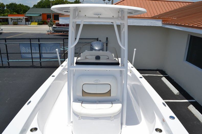 Thumbnail 22 for New 2014 Sportsman Masters 247 Bay Boat boat for sale in Miami, FL
