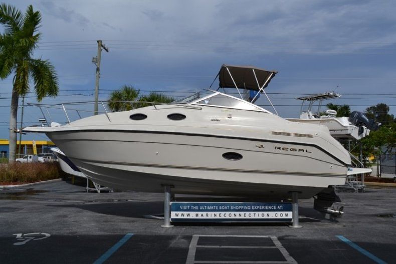 Thumbnail 6 for Used 1999 Regal 258 Commodore Cruiser boat for sale in West Palm Beach, FL