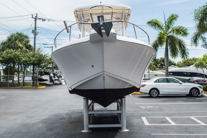 Thumbnail 2 for Used 2004 Pro-Line 25 Sport boat for sale in West Palm Beach, FL