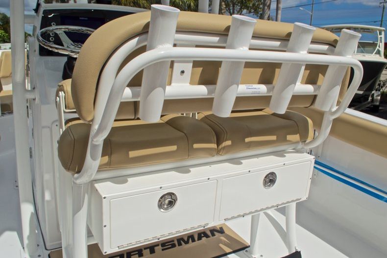 Thumbnail 23 for New 2017 Sportsman Heritage 231 Center Console boat for sale in West Palm Beach, FL