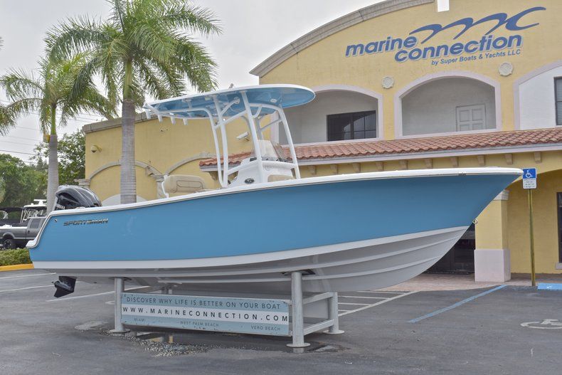 Thumbnail 1 for New 2017 Sportsman Heritage 231 Center Console boat for sale in West Palm Beach, FL