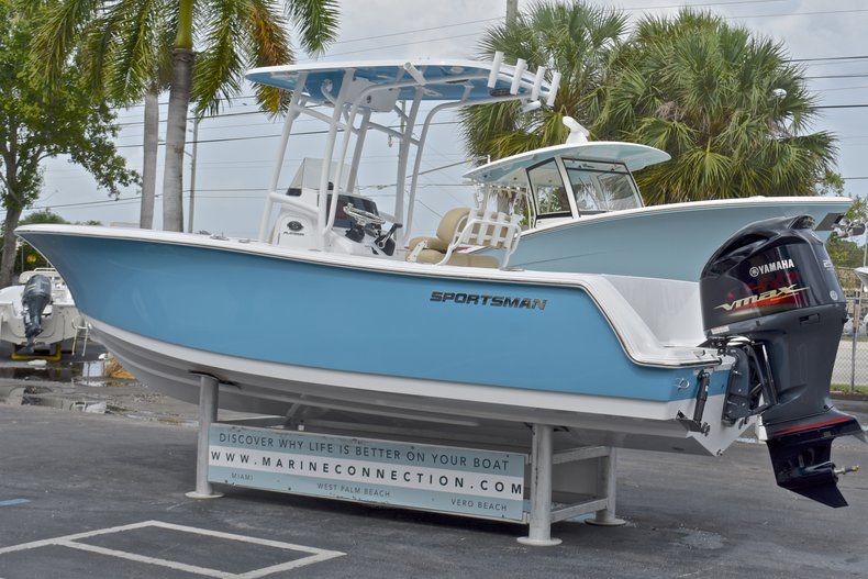 Thumbnail 6 for New 2017 Sportsman Heritage 231 Center Console boat for sale in West Palm Beach, FL