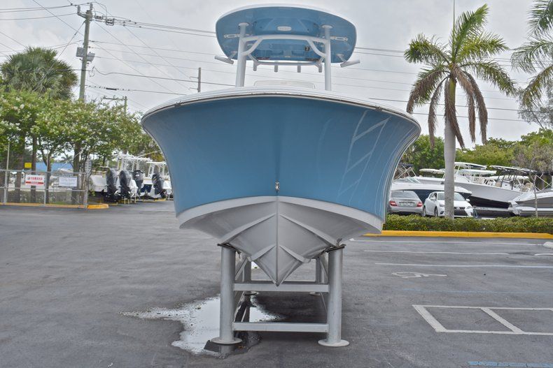 Thumbnail 3 for New 2017 Sportsman Heritage 231 Center Console boat for sale in West Palm Beach, FL