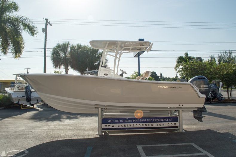 Thumbnail 3 for New 2015 Sportsman Heritage 231 Center Console boat for sale in West Palm Beach, FL