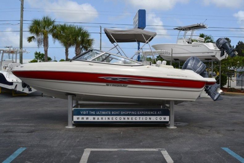 Thumbnail 6 for Used 2012 Stingray 204 LR Outboard Bowrider boat for sale in West Palm Beach, FL