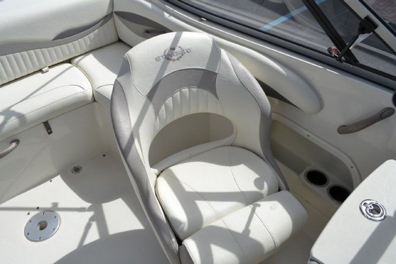 Thumbnail 40 for Used 2012 Stingray 204 LR Outboard Bowrider boat for sale in West Palm Beach, FL