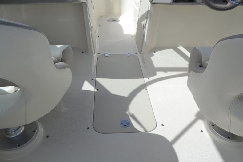 Thumbnail 46 for Used 2012 Stingray 204 LR Outboard Bowrider boat for sale in West Palm Beach, FL