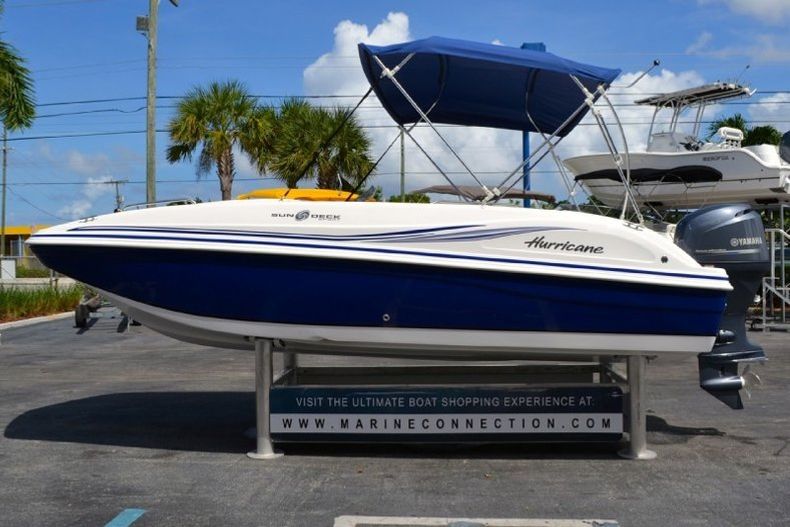 Thumbnail 5 for New 2013 Hurricane SunDeck Sport SS 188 OB boat for sale in West Palm Beach, FL