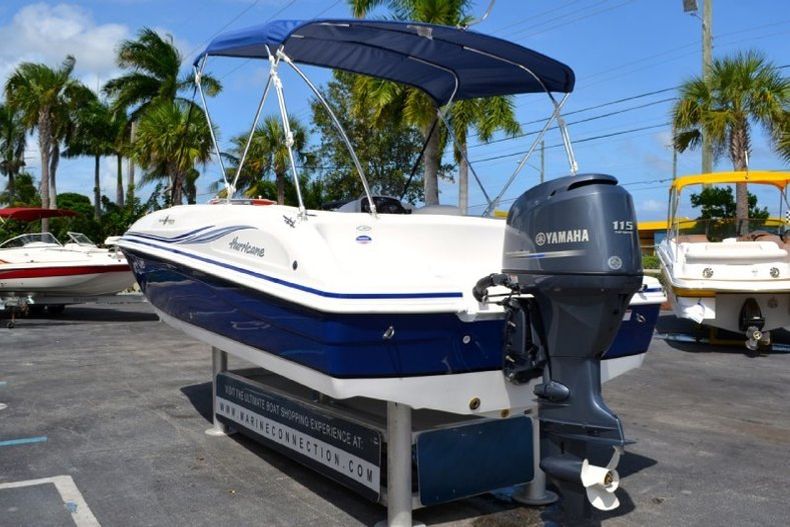 Thumbnail 6 for New 2013 Hurricane SunDeck Sport SS 188 OB boat for sale in West Palm Beach, FL