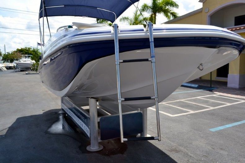 Thumbnail 16 for New 2013 Hurricane SunDeck Sport SS 188 OB boat for sale in West Palm Beach, FL