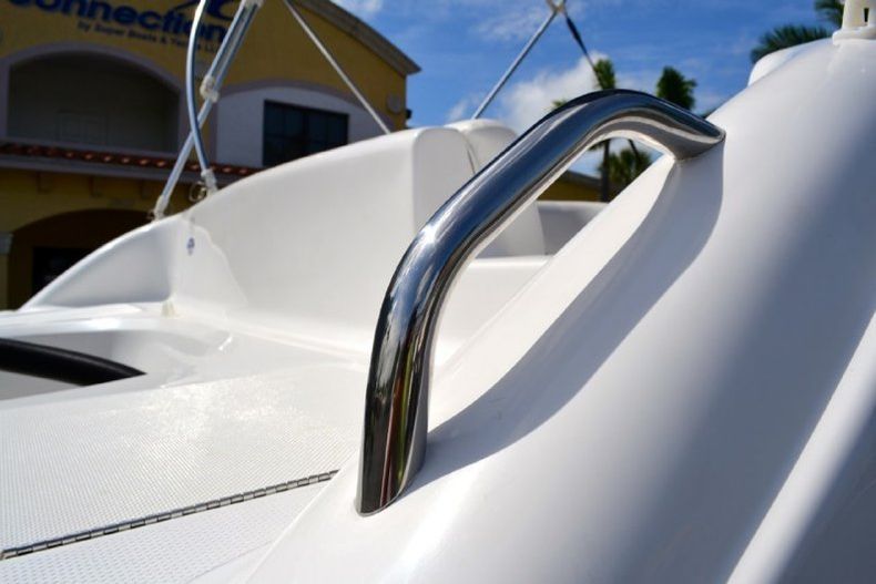 Thumbnail 22 for New 2013 Hurricane SunDeck Sport SS 188 OB boat for sale in West Palm Beach, FL