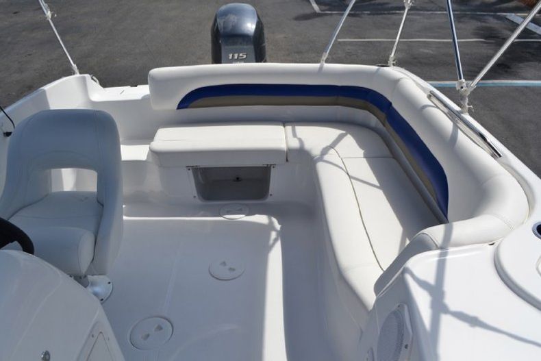 Thumbnail 27 for New 2013 Hurricane SunDeck Sport SS 188 OB boat for sale in West Palm Beach, FL