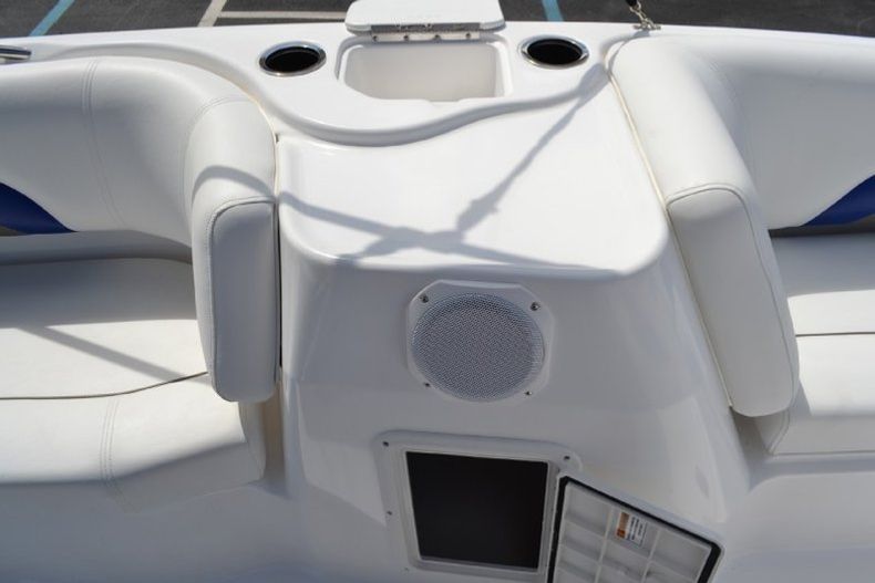 Thumbnail 31 for New 2013 Hurricane SunDeck Sport SS 188 OB boat for sale in West Palm Beach, FL