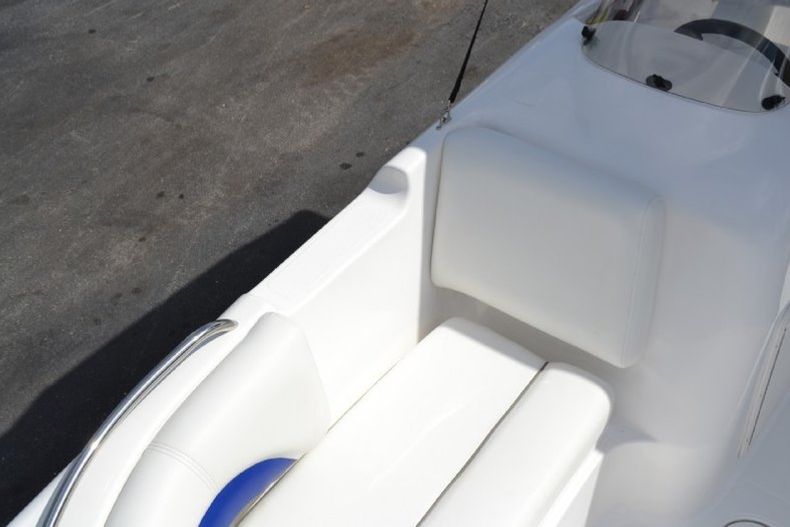 Thumbnail 56 for New 2013 Hurricane SunDeck Sport SS 188 OB boat for sale in West Palm Beach, FL