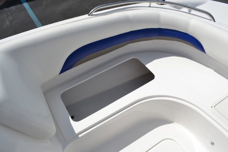 Thumbnail 57 for New 2013 Hurricane SunDeck Sport SS 188 OB boat for sale in West Palm Beach, FL