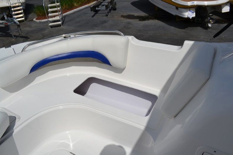 Thumbnail 58 for New 2013 Hurricane SunDeck Sport SS 188 OB boat for sale in West Palm Beach, FL