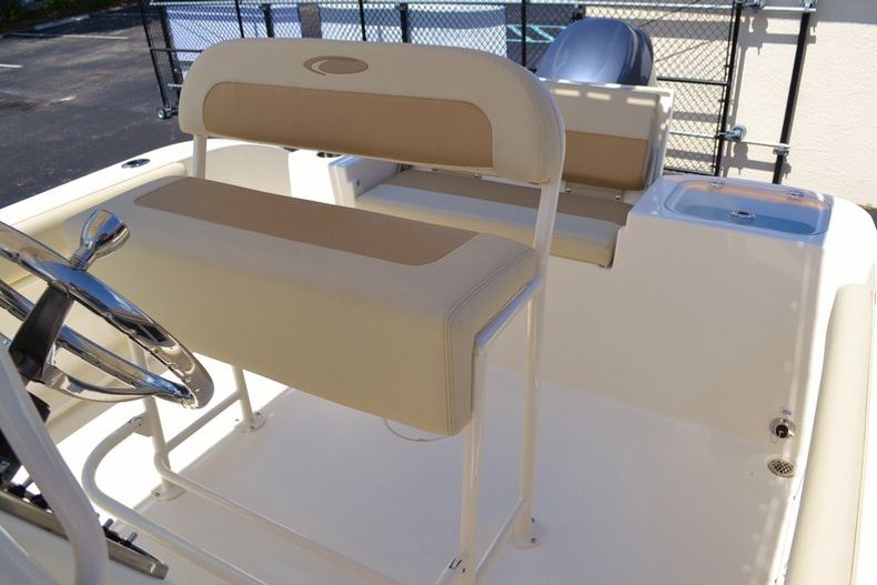 Thumbnail 22 for New 2015 Cobia 201 Center Console boat for sale in West Palm Beach, FL