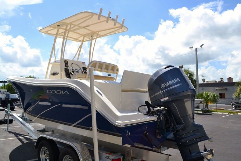 Thumbnail 4 for New 2015 Cobia 201 Center Console boat for sale in West Palm Beach, FL