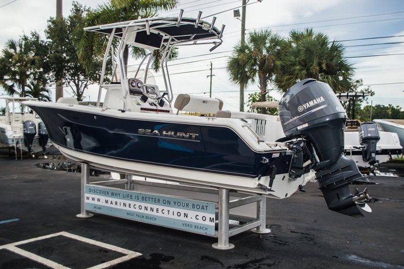 Thumbnail 5 for Used 2012 Sea Hunt 211 Ultra boat for sale in West Palm Beach, FL