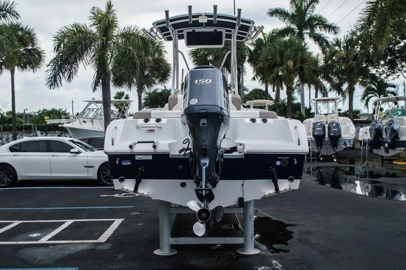 Thumbnail 6 for Used 2012 Sea Hunt 211 Ultra boat for sale in West Palm Beach, FL