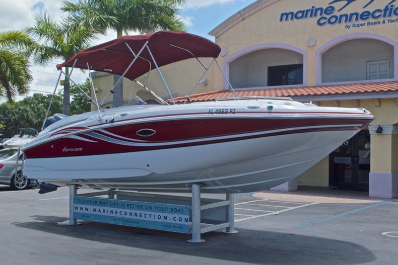 Thumbnail 1 for Used 2014 Hurricane SunDeck Sport SS 220 OB boat for sale in West Palm Beach, FL