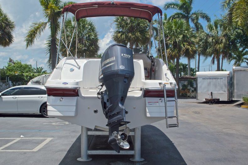 Thumbnail 7 for Used 2014 Hurricane SunDeck Sport SS 220 OB boat for sale in West Palm Beach, FL