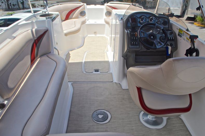Thumbnail 10 for Used 2014 Hurricane SunDeck Sport SS 220 OB boat for sale in West Palm Beach, FL