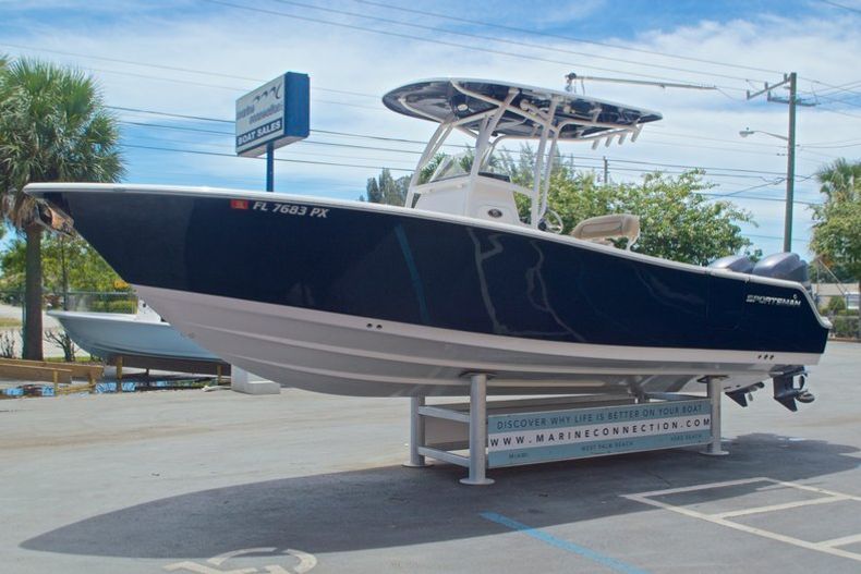 Thumbnail 4 for Used 2015 Sportsman Heritage 251 Center Console boat for sale in West Palm Beach, FL