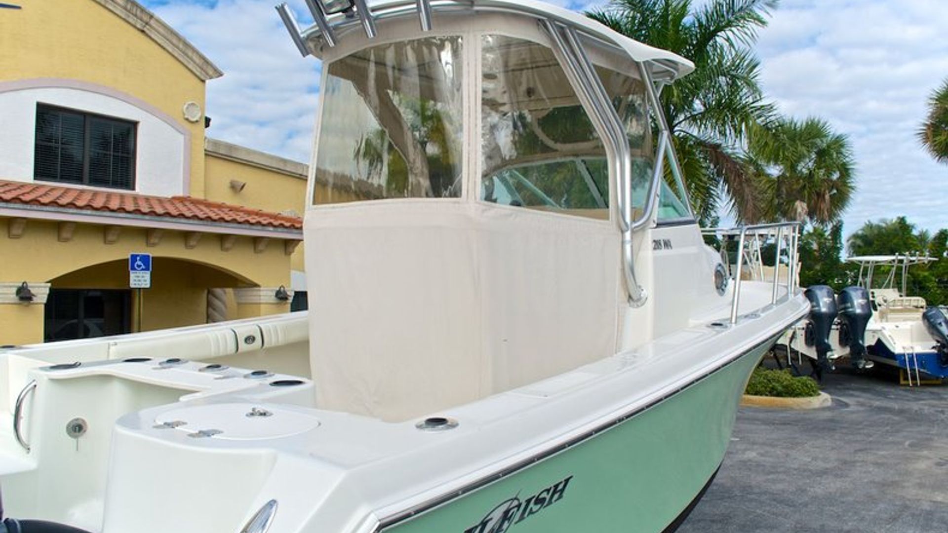 Used 2005 Sailfish 218 Walkaround #0040 image 9