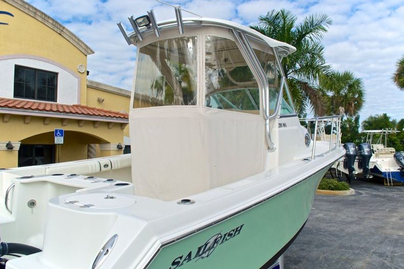 Thumbnail 8 for Used 2005 Sailfish 218 Walkaround boat for sale in West Palm Beach, FL