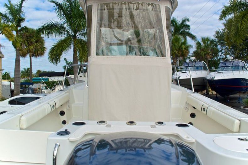 Thumbnail 9 for Used 2005 Sailfish 218 Walkaround boat for sale in West Palm Beach, FL