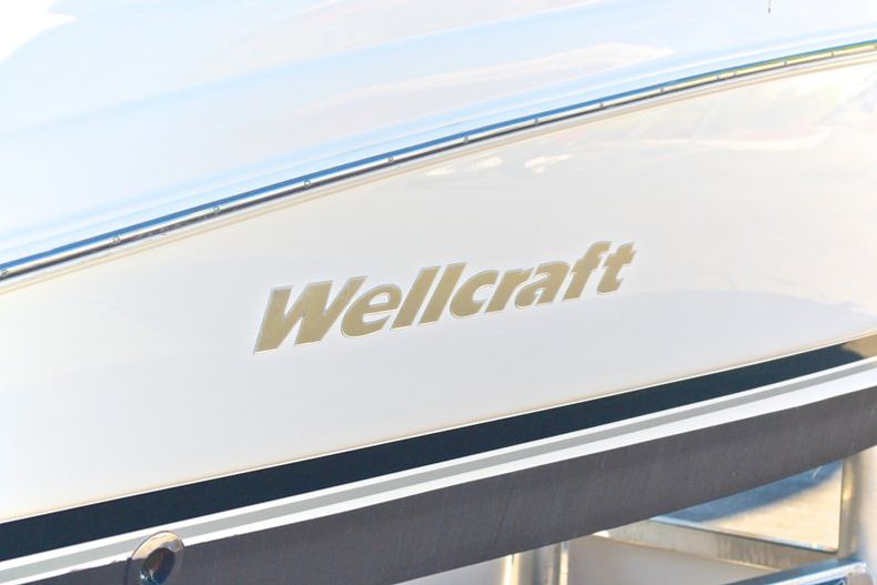 Thumbnail 9 for Used 2006 Wellcraft 232 Coastal Walkaround boat for sale in West Palm Beach, FL