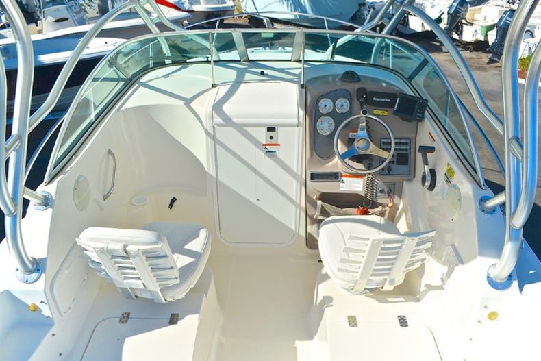 Thumbnail 37 for Used 2006 Wellcraft 232 Coastal Walkaround boat for sale in West Palm Beach, FL
