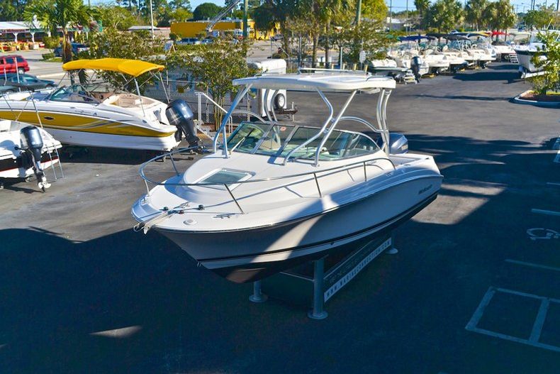 Thumbnail 84 for Used 2006 Wellcraft 232 Coastal Walkaround boat for sale in West Palm Beach, FL
