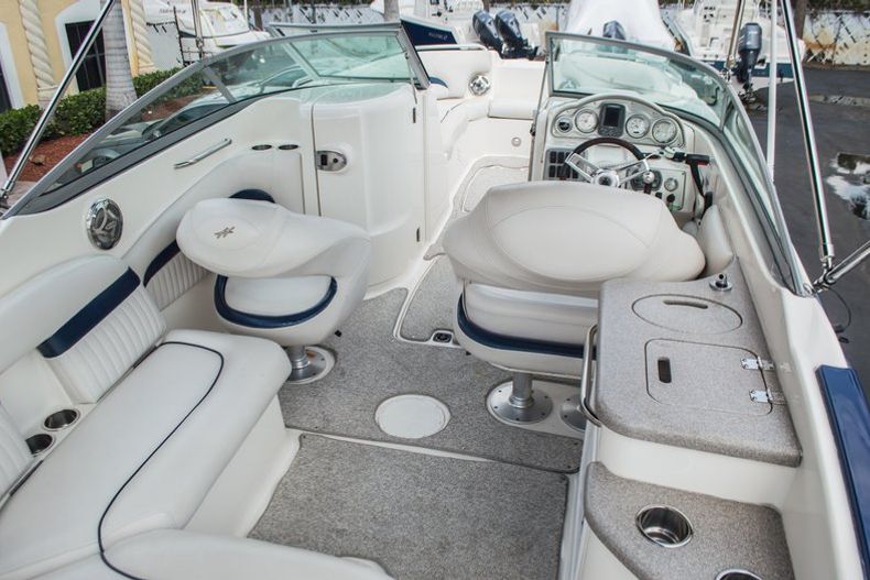Thumbnail 18 for Used 2007 Hurricane SunDeck SD 2400 OB boat for sale in West Palm Beach, FL