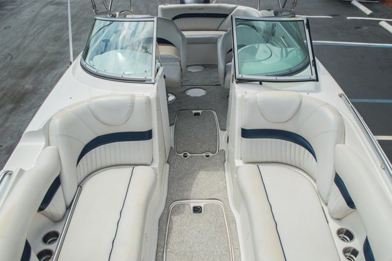 Thumbnail 21 for Used 2007 Hurricane SunDeck SD 2400 OB boat for sale in West Palm Beach, FL