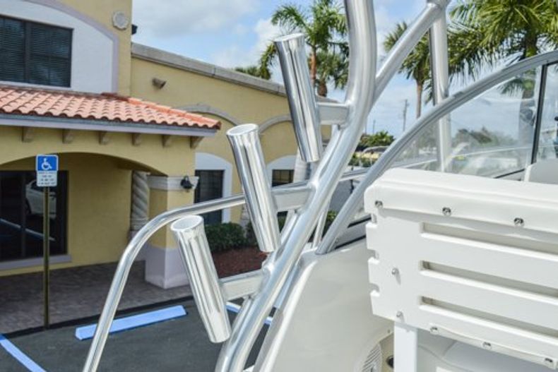 Thumbnail 52 for Used 2015 Sailfish 270 WAC Walk Around boat for sale in Miami, FL
