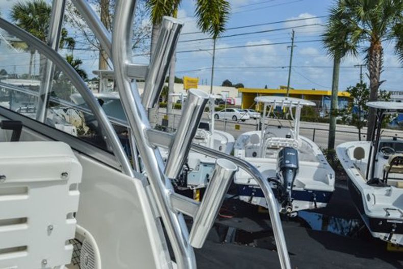 Thumbnail 53 for Used 2015 Sailfish 270 WAC Walk Around boat for sale in Miami, FL