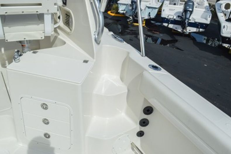 Thumbnail 57 for Used 2015 Sailfish 270 WAC Walk Around boat for sale in Miami, FL