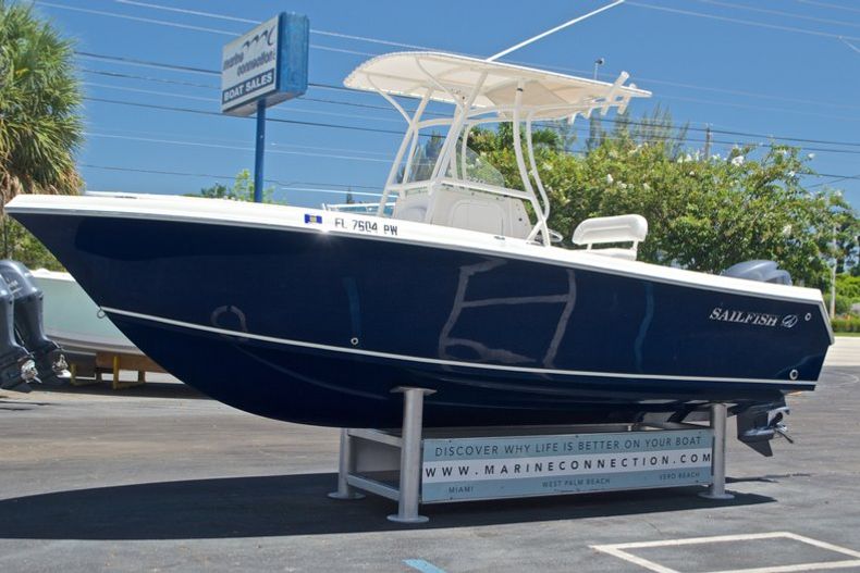 Thumbnail 3 for Used 2015 Sailfish 220 CC Center Console boat for sale in West Palm Beach, FL