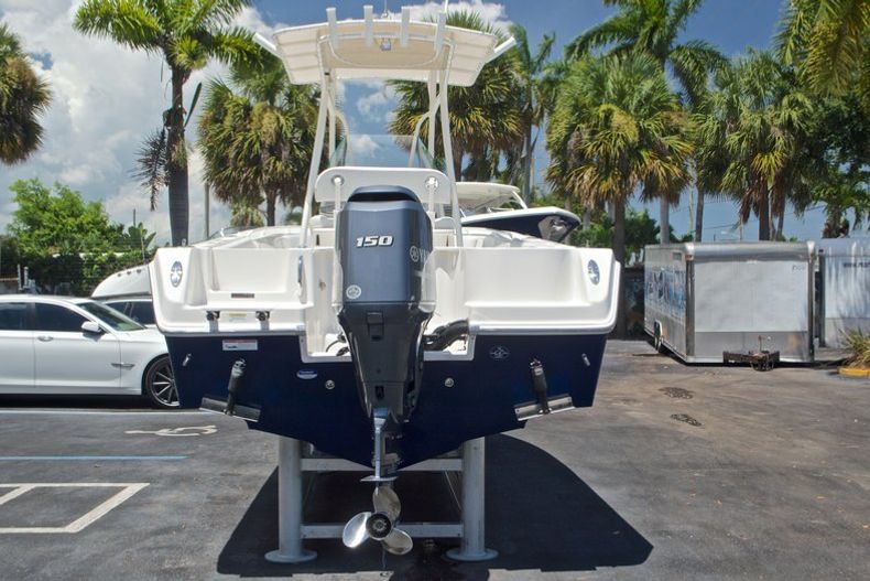 Thumbnail 6 for Used 2015 Sailfish 220 CC Center Console boat for sale in West Palm Beach, FL