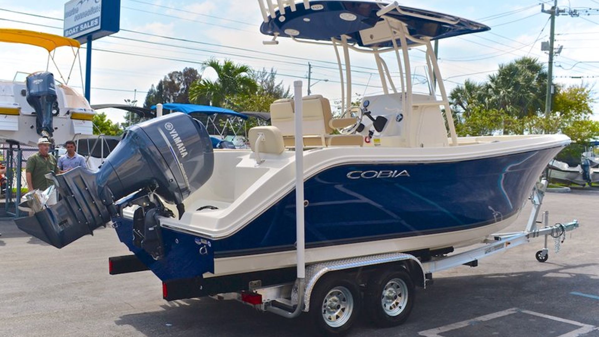 New 2013 Cobia 217 Center Console #R085 image 5