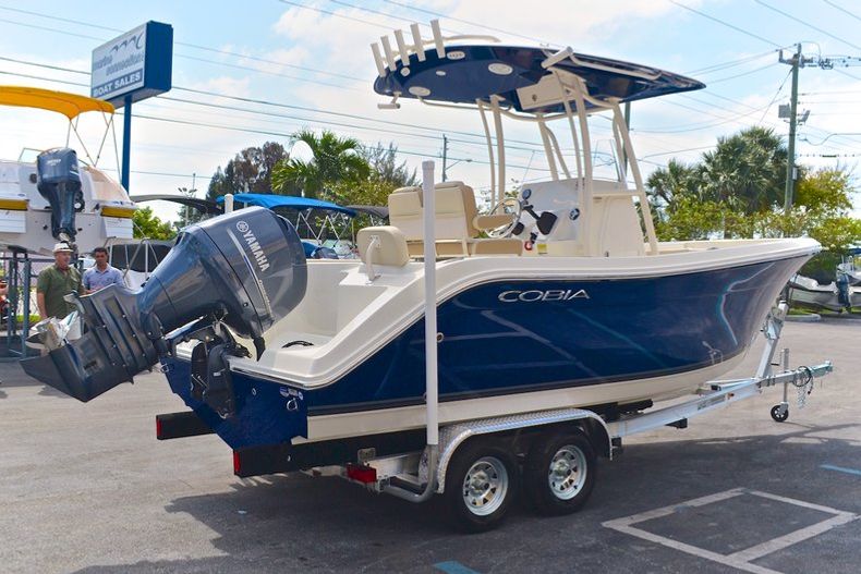 Thumbnail 4 for New 2013 Cobia 217 Center Console boat for sale in West Palm Beach, FL