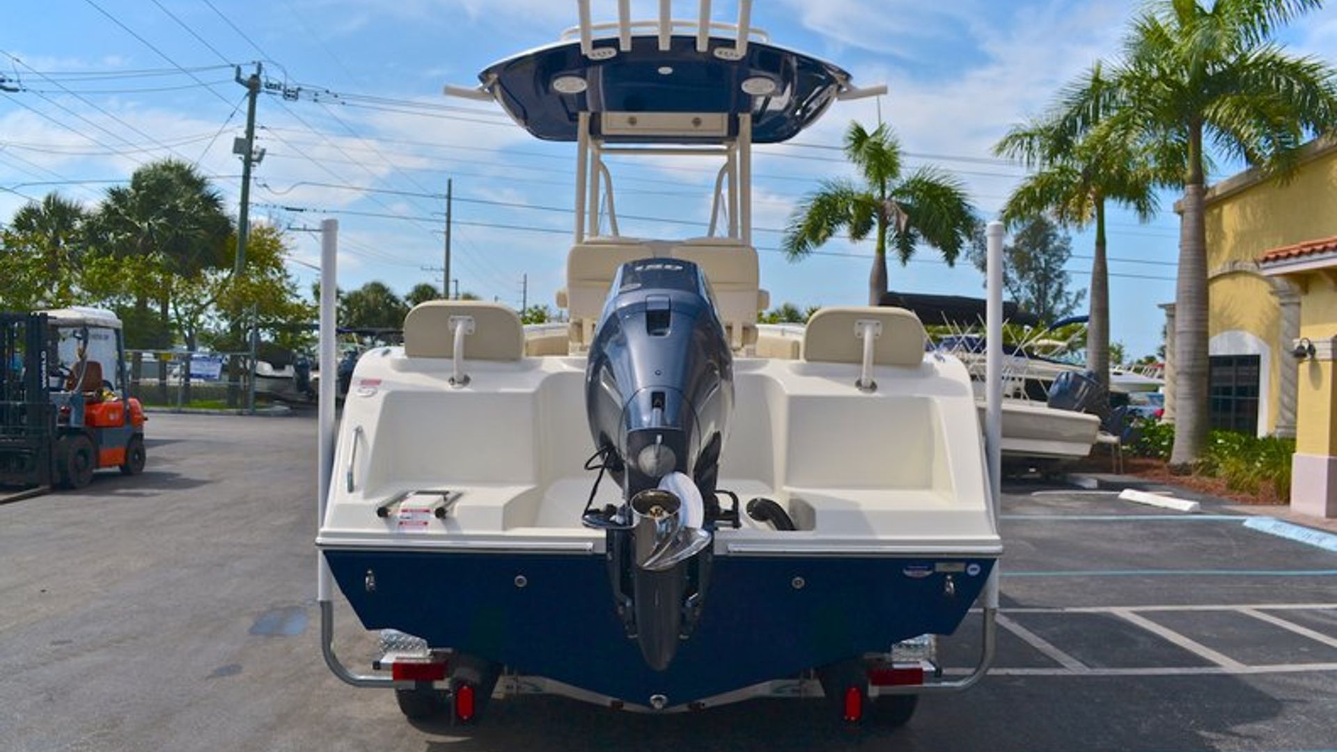 New 2013 Cobia 217 Center Console #R085 image 6